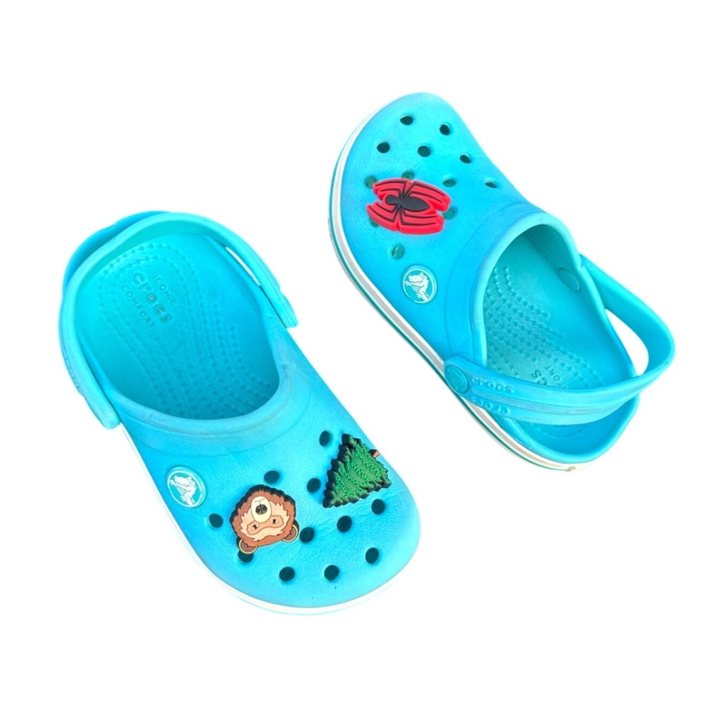Crocs Unisex Toddler‎ Crocband Clogs With Charms Size 9 Teal Blue Sandals